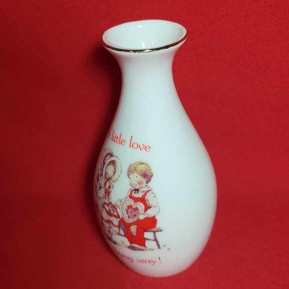 VTG Designers Collection Porcelain Love Talk Vase - Picture 12 of 13